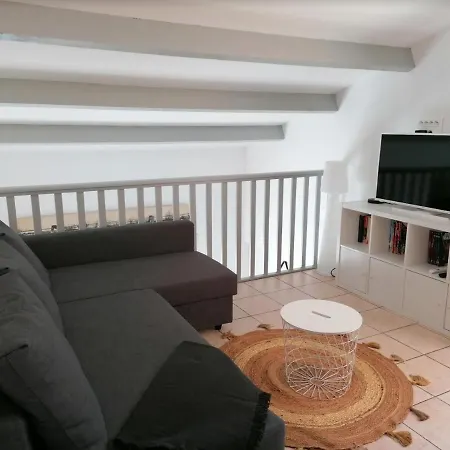 Duplex Terrasse Vue Acces Et Piscine... Appartement *